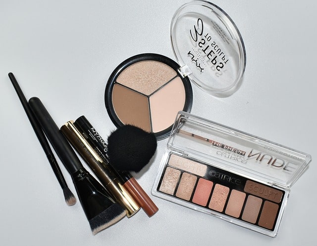 Makeup and brushes representing our expert Cosmetics Translation Services.